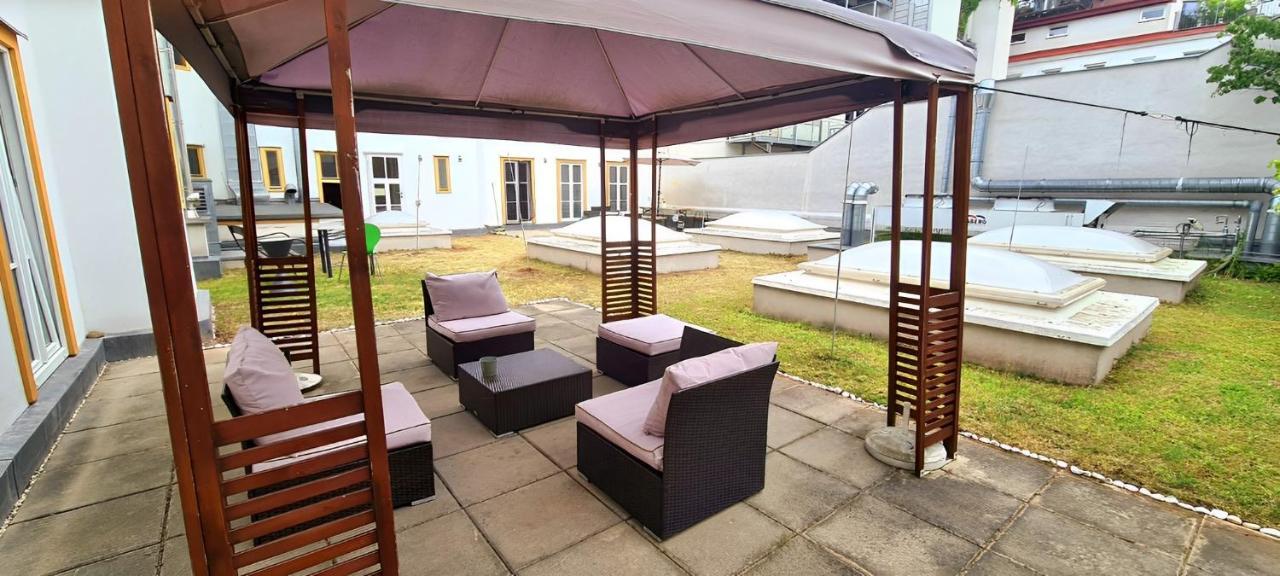 Wiener Buddha Style Flat With Inner Garden- Marzstrasse City Apartments Экстерьер фото